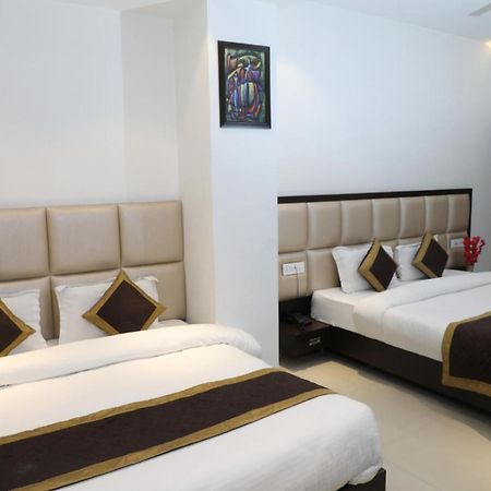 Hotel Avi Inn Amritsar Esterno foto