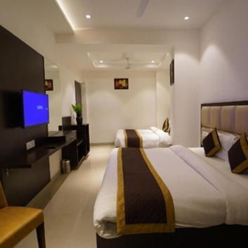 Hotel Avi Inn Amritsar Esterno foto