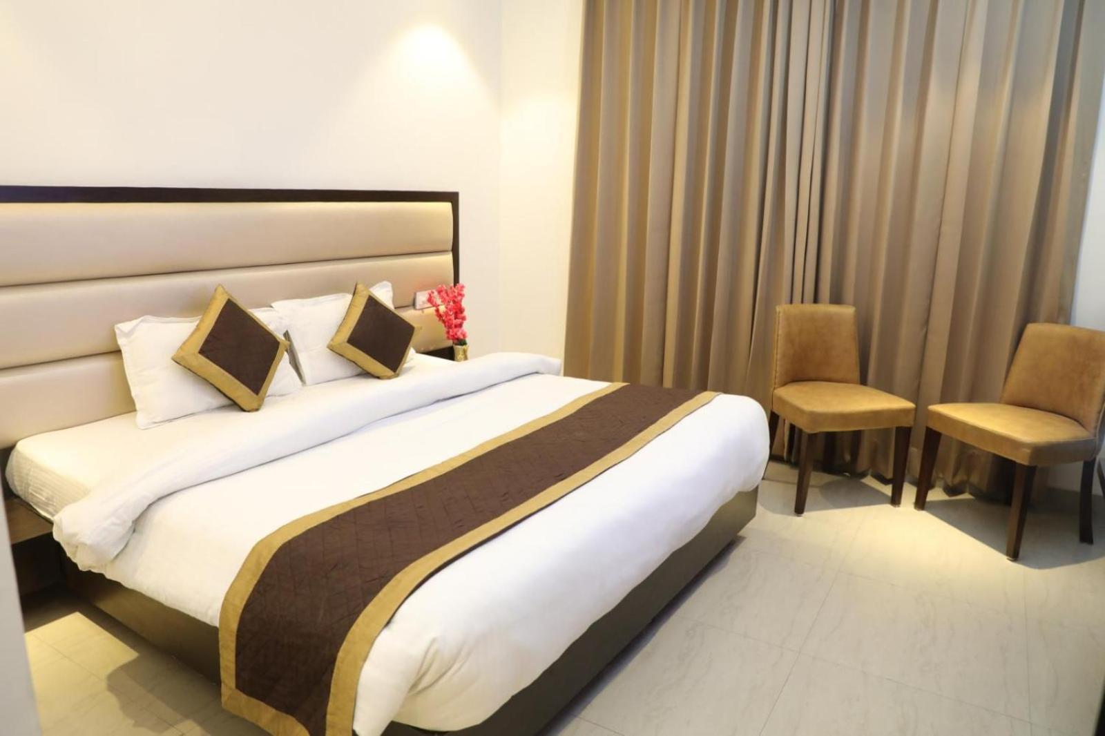Hotel Avi Inn Amritsar Esterno foto