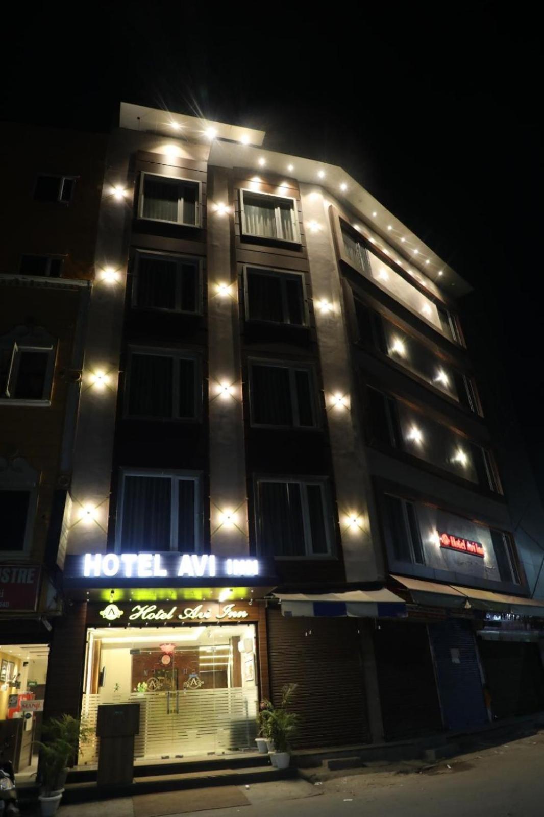 Hotel Avi Inn Amritsar Esterno foto
